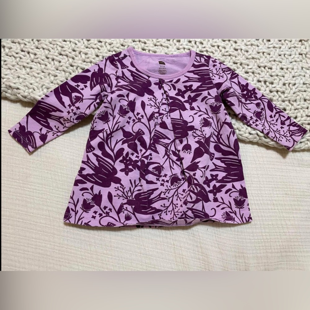 🌷Tea Collection size 2 purple smocked top.